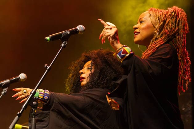 08.07.2026, Bellinzona, Parco Urbano, Nevermind Music Fest 2026: Alpha Blondy & The Solar System. The Queens, ValÃ rie et Marie-Paule Tribord (backup singers) Bellinzona Parco Urbano Ticino Switzerland *** July 8, 2026, Bellinzona, Parco Urbano, Nevermind Music Fest 2026: Alpha Blondy, The Solar System, The Queens, Valérie and Marie Paule Tribord (backup singers), Bellinzona, Parco Urbano, Ticino, Switzerland Copyright: xJustPictures.ch FrancescoxMinghettix jp-en-FrMi-_NG_0179