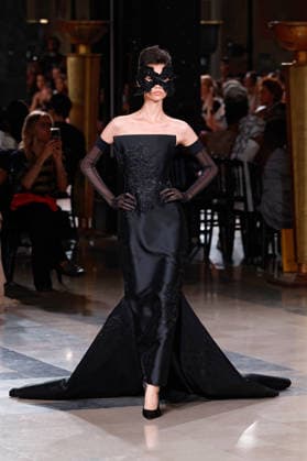 (260708) -- PARIS, July 8, 2026 -- A model presents a creation by Elie Saab during the Haute Couture Week Fall Winter 2026-2027 in Paris, France, July 8, 2026. (MeetEurope Handout via Xinhua) FRANCE-PARIS-HAUTE COUTURE WEEK-ELIE SAAB XinxHuashefa 