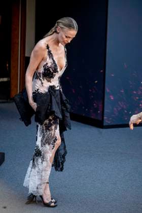 July 8, 2026, Paris, Fra, France: Charlize Theron arrive at the Odyssey premiere in Paris Paris France - ZUMAv140 20260708_zip_v140_010 Copyright: xReginaxVoroninax