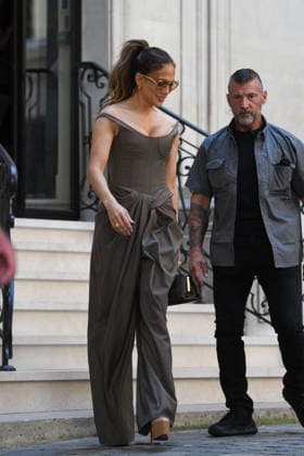 Jennifer Lopez Ieaving the Zuhair Murad Show - Paris CORRECTION CREDIT - JLo, Jennifer Lopez is seen leaving the Zuhair Murad show in Paris, France on July 8, 2026, as part of the Paris Fashion Week. Photo by Florian Poitout ABACAPRESS.COM Paris France  Copyright: xPoitoutxFlorian ABACAx