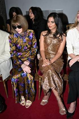 Anna Wintour and Isha Ambani at the Manish Malhotra Fall Winter 2026–2027 Haute Couture Collection fashion show during Paris Fashion Week (PFW) on July 8, 2026. Gedeon Taieb, Bestimage. Manish Malhotra’s fashion show, Autumn Winter 2026–2027 Haute Couture Collection, at Paris Fashion Week (PFW) on July 8, 2026, Paris, France  Copyright: xGedeonxTaiebx xBestimagexGedeonxTaiebx xBestimagex