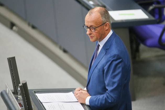 Berlin, Deutschland, 09.07.2026: Deutscher Bundestag: 89. Bundestagssitzung: Bundeskanzler Friedrich Merz (CDU) bei Abgabe einer Regierungserklärung. *** Berlin, Germany, July 9, 2026 German Bundestag 89th Session of the Bundestag Chancellor Friedrich Merz (CDU) delivering a government statement Copyright: xdtsxNachrichtenagenturx dts_126777