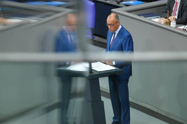 Deutscher Bundestag, 89. Plenarsitzung Bundeskanzler Friedrich Merz (CDU) bei der Abgabe seiner Regierungserklaerung bei der 89. Sitzung des Deutschen Bundestag in Berlin, 09.07.2026 Berlin Berlin Deutschland *** German Bundestag, 89th Plenary Session: Chancellor Friedrich Merz (CDU) delivering his government policy statement at the 89th session of the German Bundestag in Berlin, July 9, 2026, Berlin, Germany