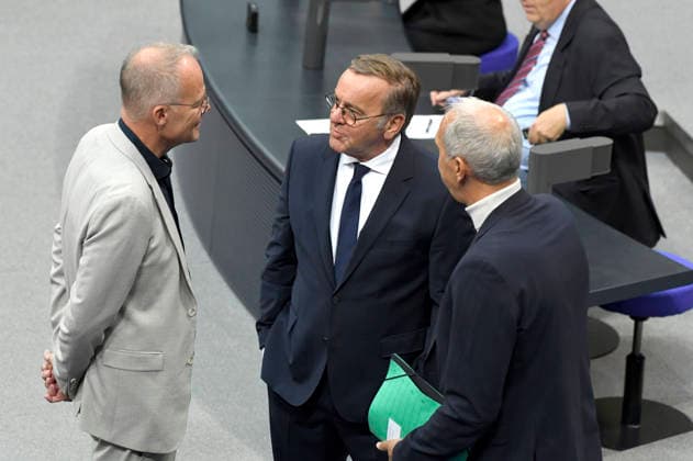 Matthias Miersch und Boris Pistorius in der 89. Sitzung des 21. Deutschen Bundestages im Reichstagsgebäude. Berlin, 09.07.2026 *** Matthias Miersch and Boris Pistorius at the 89th session of the 21st German Bundestag in the Reichstag building in Berlin, July 9, 2026 Foto:xF.xKernx xFuturexImagex bundestagssitzung89_6719