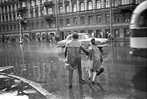 Nevsky Prospekt after rain 668749 01.06.1965 Nevsky Prospekt after rain. Vsevolod Tarasevich Sputnik St. Petersburg Russia  Copyright: xVsevolodxTarasevichx