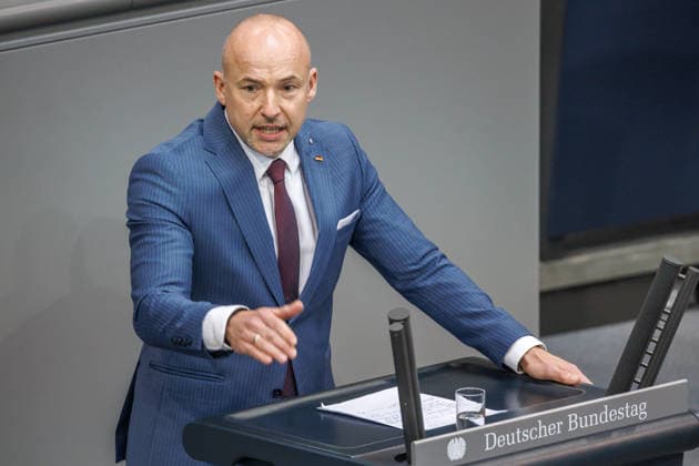 Bundestag Alexander Hoffmann (CSU) im Deutschen Bundestag am 09.07.26 in Berlin. Berlin Berlin Deutschland Bundestag *** Bundestag Alexander Hoffmann CSU in the German Bundestag on July 9, 2026, in Berlin, Berlin, Berlin, Germany, Bundestag