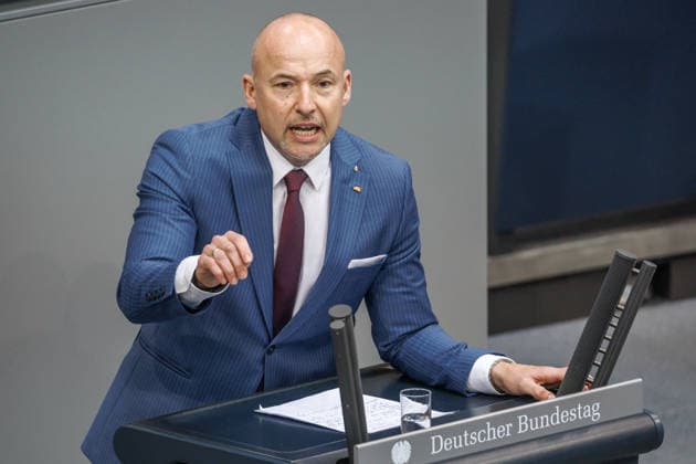 Bundestag Alexander Hoffmann (CSU) im Deutschen Bundestag am 09.07.26 in Berlin. Berlin Berlin Deutschland Bundestag *** Bundestag Alexander Hoffmann CSU in the German Bundestag on July 9, 2026, in Berlin, Berlin, Berlin, Germany, Bundestag