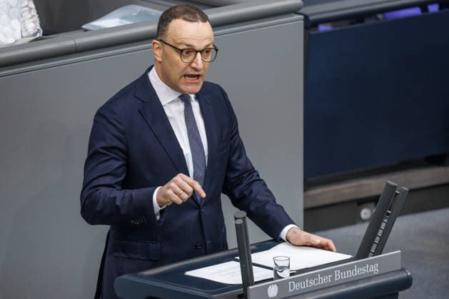 Bundestag Jens Spahn (CDU CSU) im Deutschen Bundestag am 09.07.26 in Berlin. Berlin Berlin Deutschland Bundestag *** Bundestag Jens Spahn CDU CSU in the German Bundestag on July 9, 2026, in Berlin, Berlin, Berlin, Germany, Bundestag