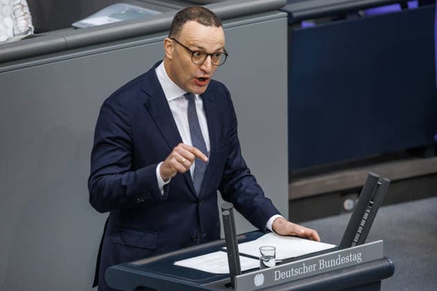 Bundestag Jens Spahn (CDU CSU) im Deutschen Bundestag am 09.07.26 in Berlin. Berlin Berlin Deutschland Bundestag *** Bundestag Jens Spahn CDU CSU in the German Bundestag on July 9, 2026, in Berlin, Berlin, Berlin, Germany, Bundestag