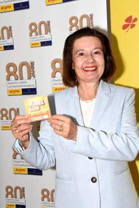 Dr. Carolin Kerschbaumer, Praesidentin der Staatlichen Lotterie- und Spielbankverwaltung, Muenchen 09.07.2026 Presseclub Muenchen Staatliche Lotterie- und Spielbankverwaltung praesentiert ihre Halbjahreszahlen Foto Muenchen *** Dr. Carolin Kerschbaumer, President of the State Lottery and Casino Administration, Munich, July 9, 2026, Munich Press Club: State Lottery and Casino Administration presents its half-year results. Photo: Munich