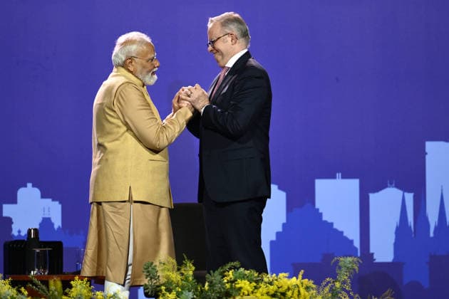 NARENDRA MODI AUSTRALIA VISIT, Indian Prime Minister Narendra Modi (left) and Australian Prime Minister Anthony Albanese during the Melbourne Meets Modi community event at Marvel Stadium in Melbourne, Thursday, July 9, 2026. ( NO ARCHIVING MELBOURNE VICTORIA AUSTRALIA  Copyright: xJOELxCARRETTx 20260709133097359829