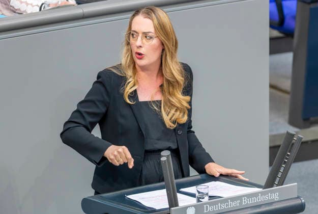Katharina Dröge EUR, Deutschland, Berlin, 09.07.2026: Katharina Dröge Vorsitzende der Bundestagsfraktion B90 Die Grünen nach der Regierungserklärung im Deutschen Bundestag zur aktuellen politischen Lage durch den Bundeskanzler Friedrich Merz (CDU). *** Katharina Dröge EUR, Germany, Berlin, July 9, 2026 Katharina Dröge, Chair of the B90 The Greens parliamentary group in the Bundestag, following the Federal Chancellor Friedrich Merz (CDU)’s statement on the current political situation in the German Bundestag