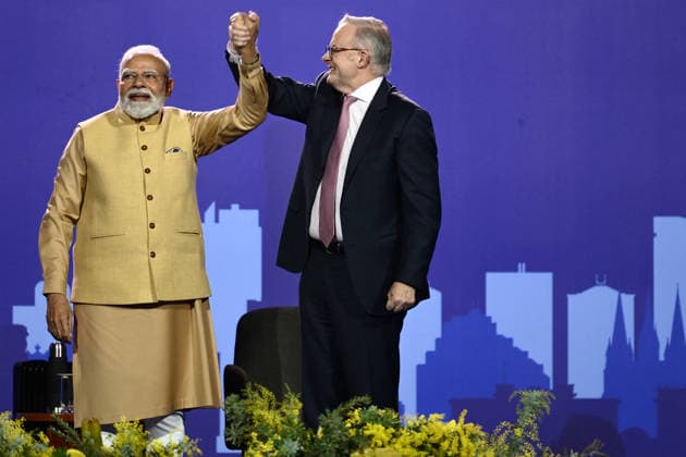 NARENDRA MODI AUSTRALIA VISIT, Indian Prime Minister Narendra Modi (left) and Australian Prime Minister Anthony Albanese during the Melbourne Meets Modi community event at Marvel Stadium in Melbourne, Thursday, July 9, 2026. ( NO ARCHIVING MELBOURNE VICTORIA AUSTRALIA  Copyright: xJOELxCARRETTx 20260709119262153064