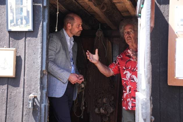 The Prince of Wales (left) in a wooden net shop in the Old Town, during his visi The Prince of Wales (left) in a wooden net shop in the Old Town, during his visit to Hastings, East Sussex, to highlight the town s fishing community and the vital work of local youth-led and community-driven organisations. Picture date: Thursday July 9, 2026., Credit:Avalon.red PA ROTA - B68 Avalon UK, Hastings  Copyright: xAvalon.redx xPAxROTAx-xB68x xAvalonx 1115490137