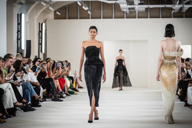 PFW HC Rami Al Ali Catwalk NB A model walks the runway during the Rami Al Ali Haute Couture Fall Winter 2026 2027 show as part of Paris Fashion Week on July 09, 2026 in Paris, France. Photo by Nasser Berzane ABACAPRESS.COM Paris France  Copyright: xBerzanexNasser ABACAx