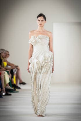 PFW HC Rami Al Ali Catwalk NB A model walks the runway during the Rami Al Ali Haute Couture Fall Winter 2026 2027 show as part of Paris Fashion Week on July 09, 2026 in Paris, France. Photo by Nasser Berzane ABACAPRESS.COM Paris France  Copyright: xBerzanexNasser ABACAx