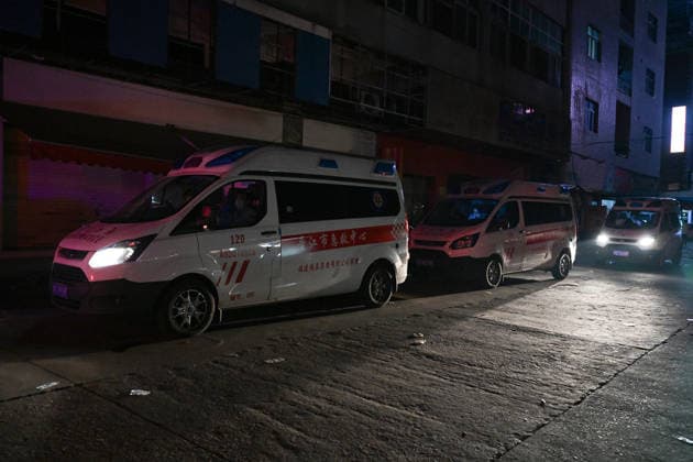 (260709) -- JINJIANG, July 9, 2026 -- Ambulances are on standby after a fire broke out at a shoe factory in Jiangtou Village, Chendai Township of Jinjiang City, southeast China s Fujian Province, on July 9, 2026. Twenty-eight people have been killed following a fire at a shoe factory in Jinjiang City on Thursday, local authorities said. ) (SpotNews)CHINA-FUJIAN-JINJIANG-SHOE FACTORY-FIRE (CN) ZhouxYi 