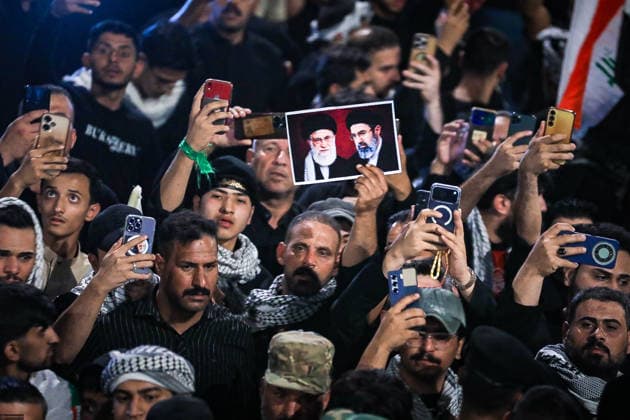 July 9, 2026, Karbala, Iraq: Mourners take part in the funeral procession for Iran s late supreme leader Ayatollah Ali Khamenei at the Imam Hussein Shrine in Karbala early on July 9, 2026. Iranians were preparing on July 9 to bury their slain leader Ali Khamenei in his hometown of Mashhad in northeast Iran, as new US strikes threatened to trigger a fresh escalation in the Middle East war. The late leader s burial follows a multi-day funeral ceremony that attracted millions of mourners across various cities in both Iran and Iraq. Karbala Iraq - ZUMAi98_ 20260709_zih_i98_047 Copyright: xIranianxSupremexLeader SxOfficex