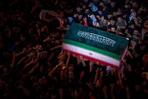 July 9, 2026, Karbala, Iraq: Mourners carry the coffin of Iran s late supreme leader Ayatollah Ali Khamenei as they take part in the funeral procession at the Imam Hussein Shrine in Karbala early on July 9, 2026. Iranians were preparing on July 9 to bury their slain leader Ali Khamenei in his hometown of Mashhad in northeast Iran, as new US strikes threatened to trigger a fresh escalation in the Middle East war. The late leader s burial follows a multi-day funeral ceremony that attracted millions of mourners across various cities in both Iran and Iraq. Karbala Iraq - ZUMAi98_ 20260709_zih_i98_068 Copyright: xIranianxSupremexLeader SxOfficex