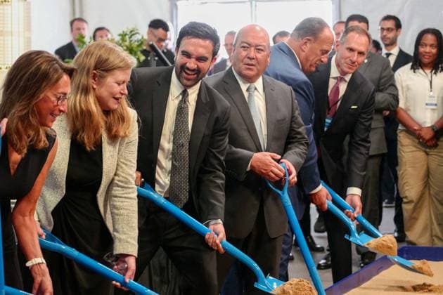 New York, NY- July 9: Mayor Zohran Mamdani Speaks Breaks Ground at American Express (Amex) Ceremony for a New Corporate Headquarters at 2 World Trade Center on July 9 2026 Credit: Camara Porter USA - ZUMAa123 20260709_zaa_a123_192 Copyright: xAdMediax