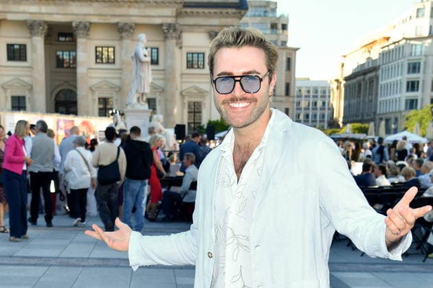 Classic Open Air - Berlin Daniel Johnson beim Classic Open Air auf dem Gendarmenmarkt in Berlin am 09.07.2026 *** Classic Open Air Berlin: Daniel Johnson at the Classic Open Air on Gendarmenmarkt in Berlin on July 9, 2026 Copyright: xEventpressxBerndtx