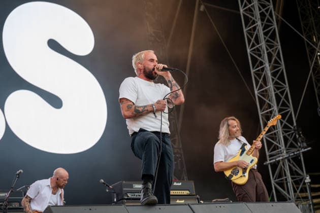 Pohoda festival day 2 in Trencin - 09 Jul 2026 Joe Talbot (middle) from British post-punk band Idles performs live on the stage during the Pohoda Festival 2026 at Airport Trencin. Pohoda festival the biggest open-air summer music festival in Slovakia, celebrates 30th anniversary. Trencin Slovakia Copyright: xTomasxTkacikx xSOPAxImagesx 20260709-Pohoda-day2-28