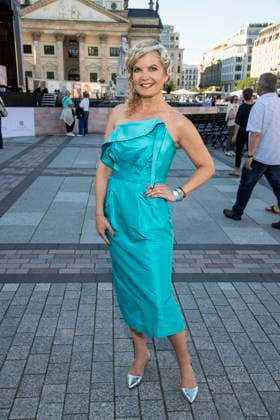 ABB CLASSIC- Eva Imhof Moderatorin zu Gast bei der Eroeffnung des Classic Open Air 2026 am Gendarmenmarkt in Berlin am 09.07.2026 Berlin Deutschland *** ABB CLASSIC: Eva Imhof, host, will be a guest at the opening of the Classic Open Air 2026 at Gendarmenmarkt in Berlin on July 9, 2026, Berlin, Germany