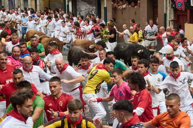 Fourth bull run of the 2026 San Fermín Festival, featuring bulls from the Álvaro Núnez ranch—the fourth bull run of the 2026 Sanfermines, on July 10, 2026, in Pamplona, Navarre, Spain. This year, bulls from the Álvaro Núnez ranch will headline the fourth running of the San Fermín Festival in Spain.  Copyright: xEduardoxSanzx 7656819