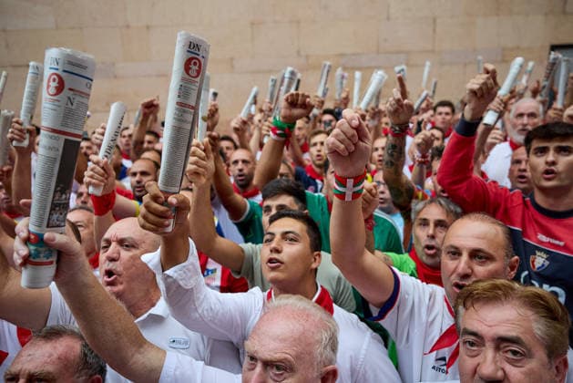 San Fermin Festival in Spain PAMPLONA, SPAIN - JULY 10: Participants gather to take part in traditional rituals ahead of the fourth encierro, or bull run, of the world-renowned San Fermin Festival in Pamplona, Spain on July 10, 2026. Dressed in the festival’s traditional white clothing and red scarves, participants seek the protection of San Fermin before running along the 875-meter route through the city center. Ruben Albarran Anadolu Pamplona Spain. Editorial use only. Please get in touch for any other usage.  Copyright: x2026xAnadoluxRubenxAlbarranx