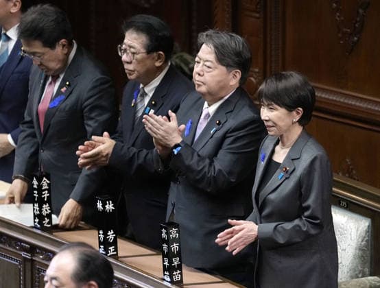 Lower house passes bill for imperial law revision Japanese Prime Minister Sanae Takaichi applauds after the House of Representatives passed a bill for a law revision to address the dwindling number of imperial family members during a plenary session in Tokyo on July 10, 2026.  A14AA0005622497P