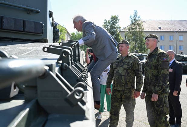 Ceremony of taking over last Leopard 2A4 tank by 73rd tank battalion took place in Praslavice, Czech Republic, on July 10, 2026. Czech Defence Minister Jaromir Zuna (for SPD) inspects the Leopard tank. (CTKxPhoto LudekxPerina) CTKPhotoP2026071002758  CTKPhotoP2026071002758
