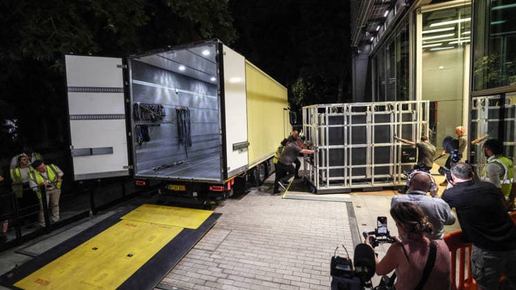 The Bayeux tapestry in UK The Bayeux tapestry enclosed in an especially designed protective case and frame is unloaded from a lorry at the British museum after its journey from the city of Bayeux in Normandy. This is the first time the ancient tapestry has travelled abroad and will be displayed at the British museum in September Photograph by Richard Pohle  Copyright: xRichardxPohlex NINTCHDBPICT001094351319