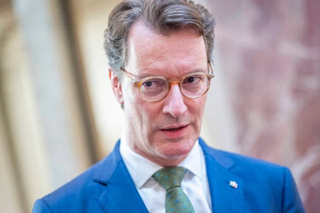 Hendrik Wüst EUR, Deutschland, Berlin, 10.07.2026: 1067. Sitzung des Bundesrat. Hendrik Wüst (CDU) Ministerpräsident von Nordrhein-Westfalen und Vorsitzender der CDU Nordrhein-Westfalen *** Hendrik Wüst, EUR, Germany, Berlin, July 10, 2026, 1067th Session of the Bundesrat; Hendrik Wüst, CDU, Minister-President of North Rhine-Westphalia and Chairman of the CDU North Rhine-Westphalia