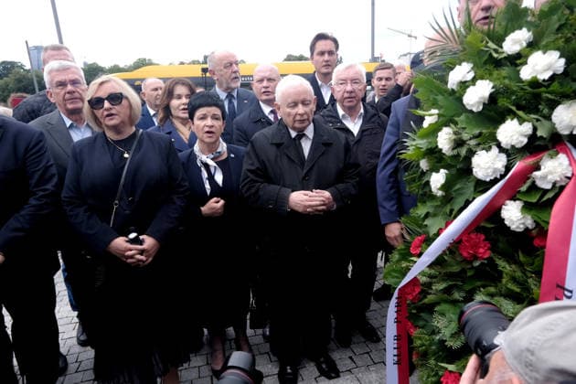 RECORD DATE NOT STATED Warszawa Plac Pilsudskiego 10.07.2026 195. miesiecznica katastrofy smolenskiej - Warsaw - Smolensk plane crash 195th monthy anniversary N Z Jaroslaw Kaczynski FOT. TEDI NEWSPIX.PL NEWSPIX.PL --- newspix.pl 