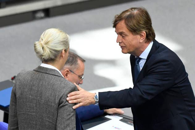 Alice Weidel und Bernd Baumann in der 90. Sitzung des 21. Deutschen Bundestages im Reichstagsgebäude. Berlin, 10.07.2026 *** Alice Weidel and Bernd Baumann at the 90th session of the 21st German Bundestag in the Reichstag building in Berlin, July 10, 2026 Foto:xF.xKernx xFuturexImagex bundestagssitzung90_6725