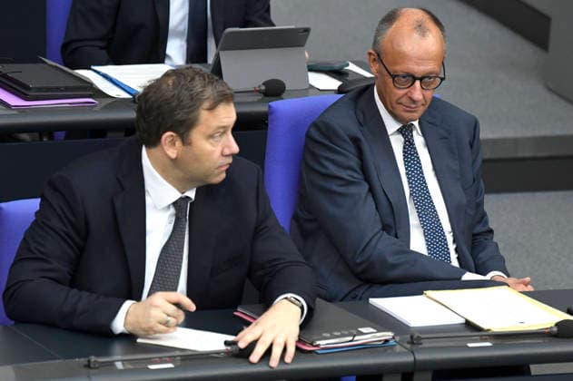 Lars Klingbeil und Friedrich Merz in der 90. Sitzung des 21. Deutschen Bundestages im Reichstagsgebäude. Berlin, 10.07.2026 *** Lars Klingbeil and Friedrich Merz at the 90th session of the 21st German Bundestag in the Reichstag building in Berlin, July 10, 2026 Foto:xF.xKernx xFuturexImagex bundestagssitzung90_6732
