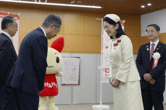 Crown Princess Kiko attends blood donation event Japan s Crown Princess Kiko chats with people awarded for contributing to blood donation promotion after the award ceremony in Yonago in Tottori Prefecture, western Japan, on July 10, 2026.  A14AA0005622509P