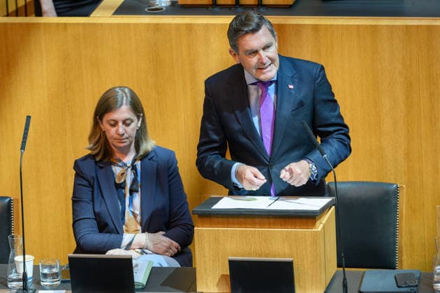 Â - Wien 10.07.2026 - 91. Sitzung des Nationalrats. PHOTO: Finanzstaatssekretärin Barbara Eibinger-Miedl (ÖVP) und Finanzminister Markus Marterbauer (SPÖ) 91th sitting of the National Council. Nationalrat, Nationalratssitzung, Parlamentssitzung, Parlament, Plenum 91. Sitzung des Nationalrats *** Vienna, July 10, 2026—91st Session of the National Council PHOTO: State Secretary for Finance Barbara Eibinger Miedl (ÖVP) and Minister of Finance Markus Marterbauer (SPÖ) 91st Session of the National Council National Council, National Council session, parliamentary session, parliament, plenary session 91st session of the National Council 