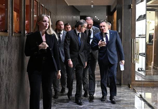 Russia IAEA 9203325 10.07.2026 International Atomic Energy Agency (IAEA) Director General Rafael Grossi and Rosatom State Atomic Energy Corporation Director General Alexey Likhachev walk following their meeting in Kaliningrad, Russia. Kristina Solovyova Sputnik Kaliningrad Russia  Copyright: xKristinaxSolovyovax