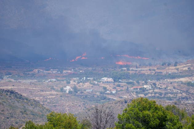 Fire in Los Gallardos, Almería: Image of the wildfire that broke out in the Los Gallardos area of Almería on July 10, 2026, in Los Gallardos, Almería, Andalusia, Spain. The wildfire that broke out this Thursday, July 9, in the Almería town of Los Gallardos has left eleven dead and eight injured, four of whom are in serious condition, according to the latest update, which notes that efforts are ongoing to determine whether there may be more victims, as 19 people are currently missing. In addition, some 200 personnel from the Military Emergency Unit (UME) have been deployed around the wildfire, which is showing an unfavorable trend. JULY 10, 2026 Francisco J Los Gallardos, Almería, Andalusia Los Gallardos, Almería, Andalusia Spain  Copyright: xFranciscoxJ.xOlmox 7657678