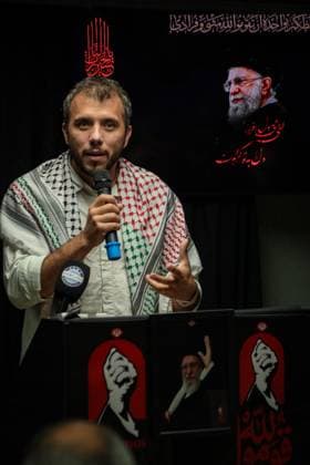 RECORD DATE NOT STATED Tributes to Ali Khamenei in Sao Paulo, Brazil. Sao Paulo (SP), 10 07 2026 Iran Ali Khamenei Thiago Avila Islam Brazil SP Four months after the death of Iran s supreme leader, Ali Khamenei, during an attack in Tehran attributed by participants to Israel and the United States, the Islamic community in Brazil held a tribute in his memory and to his granddaughter, who also died in the same attack. The images show faithful gathered at the Islamic center in Ipiranga, Sao Paulo, alongside Brazilian activist Thiago Avila, on Thursday night (09).(Foto: Arthur Lamonier Thenews2 imago images) Tributes to Ali Khamenei in Sao Paulo, Brazil.  Copyright: xArthurxLamonierx