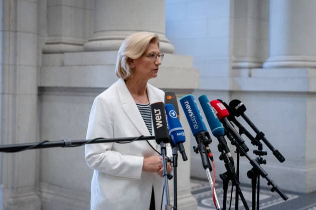 Sitzung, Bundesrat, Berlin, Ministerpräsidentin, Anke Rehlinger Sitzung, Bundesrat, Berlin, Ministerpräsidentin, Anke Rehlinger Berlin Berlin GER *** Meeting, Bundesrat, Berlin, Minister-President, Anke Rehlinger Meeting, Bundesrat, Berlin, Minister-President, Anke Rehlinger Berlin Berlin GER