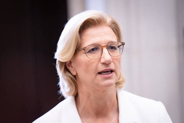 Sitzung, Bundesrat, Berlin, Ministerpräsidentin, Anke Rehlinger Sitzung, Bundesrat, Berlin, Ministerpräsidentin, Anke Rehlinger Berlin Berlin GER *** Meeting, Bundesrat, Berlin, Minister-President, Anke Rehlinger Meeting, Bundesrat, Berlin, Minister-President, Anke Rehlinger Berlin Berlin GER