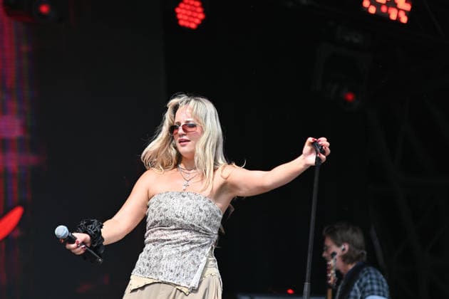 Mae Hill Performing at BST Hyde Park, London on the 10th July 2026 Mae Hill Performing at BST Hyde Park, London on the 10th July 2026, Credit:Laura Rose Avalon United Kingdom, London  Copyright: xLauraxRosex xAvalonx 1115747252
