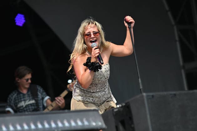 Mae Hill Performing at BST Hyde Park, London on the 10th July 2026 Mae Hill Performing at BST Hyde Park, London on the 10th July 2026, Credit:Laura Rose Avalon United Kingdom, London  Copyright: xLauraxRosex xAvalonx 1115747459