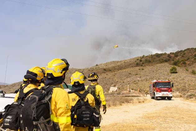 Forest fire kills at least 12 in southern Spain ALMERIA, SPAIN - JULY 10: A firefighting aircraft drops water while responding to a fire as evacuation and forest fire extinguishing operations are ongoing in the Los Gallardos district of Almeria, Spain on July 10, 2026. At least 12 people were killed in a forest fire that broke out Thursday in Los Gallardos municipality in Almeria province in Spain’s southern Andalusia region, broadcaster RTVE reported. According to Andalusia’s emergency services, the victims were found in a hamlet of the neighboring municipality of Bedar, with some discovered inside vehicles engulfed by the flames. Chema Artero Anadolu Almeria Spain. Editorial use only. Please get in touch for any other usage.  Copyright: x2026xAnadoluxChemaxArterox