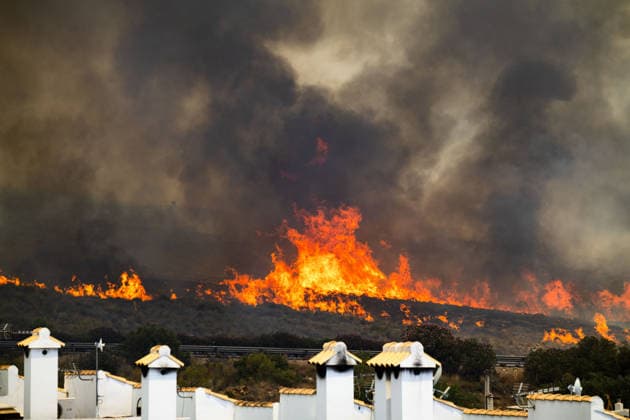 Forest fire kills at least 12 in southern Spain ALMERIA, SPAIN - JULY 10: Flames smoke rise from the forest fire while evacuation and firefighting efforts continue in the Los Gallardos district of Almeria, Spain on July 10, 2026. At least 12 people were killed in a forest fire that broke out Thursday in Los Gallardos municipality in Almeria province in Spain’s southern Andalusia region, broadcaster RTVE reported. According to Andalusia’s emergency services, the victims were found in a hamlet of the neighboring municipality of Bedar, with some discovered inside vehicles engulfed by the flames. Chema Artero Anadolu Almeria Spain. Editorial use only. Please get in touch for any other usage.  Copyright: x2026xAnadoluxChemaxArterox