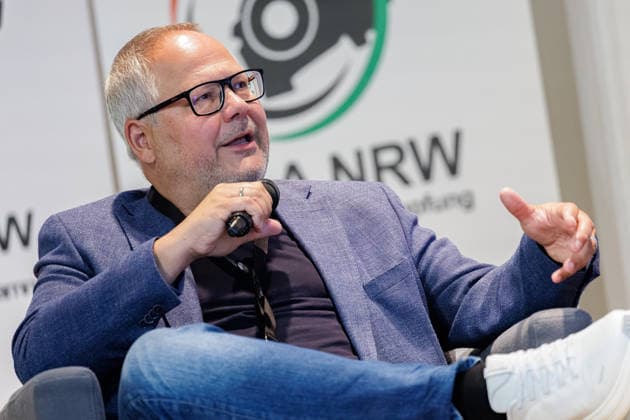 10.07.2026. Neuss. Frank Schneider, Chefreporter BILD bei der sechsten Auflage einer Podiumsdiskussion der Fachtagung des Gemeinsamen Terrorismusabwehrzentrums Nordrhein-Westfalen (GTAZ NRW). Neuss LAFP Bildungszentrum Nordrhein-Westfalen Deutschland *** July 10, 2026, Neuss: Frank Schneider, chief reporter for BILD, at the sixth edition of a panel discussion during the symposium of the Joint Counterterrorism Center of North Rhine-Westphalia (GTAZ NRW) in Neuss, LAFP Training Center of North Rhine-Westphalia, Germany