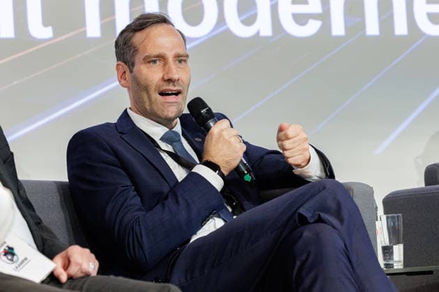 10.07.2026. Neuss. Jochen Kopelke, Bundesvorsitzender der Gewerkschaft der Polizei (GDP) bei der sechsten Auflage einer Podiumsdiskussion der Fachtagung des Gemeinsamen Terrorismusabwehrzentrums Nordrhein-Westfalen (GTAZ NRW). Neuss LAFP Bildungszentrum Nordrhein-Westfalen Deutschland *** July 10, 2026, Neuss: Jochen Kopelke, Federal Chairman of the Police Union (GDP), at the sixth edition of a panel discussion held as part of the symposium organized by the Joint Counterterrorism Center of North Rhine-Westphalia (GTAZ NRW) in Neuss, at the LAFP Training Center of North Rhine-Westphalia, Germany