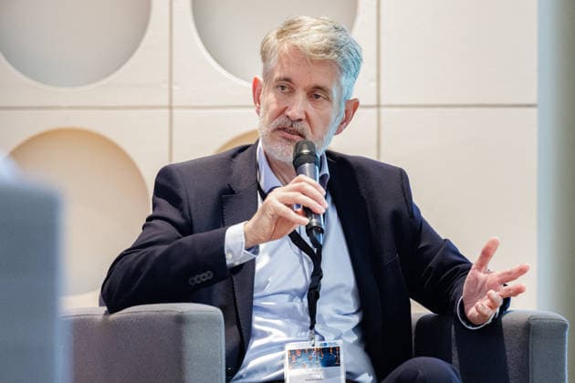 10.07.2026. Neuss. Dr. Armin Braun, Leiter Unternehmenssicherheit, Amprion GmbH bei der sechsten Auflage einer Podiumsdiskussion der Fachtagung des Gemeinsamen Terrorismusabwehrzentrums Nordrhein-Westfalen (GTAZ NRW). Neuss LAFP Bildungszentrum Nordrhein-Westfalen Deutschland *** July 10, 2026, Neuss: Dr. Armin Braun, Head of Corporate Security at Amprion GmbH, at the sixth edition of a panel discussion held as part of the symposium organized by the Joint Counterterrorism Center of North Rhine-Westphalia (GTAZ NRW) in Neuss, LAFP Training Center, North Rhine-Westphalia, Germany